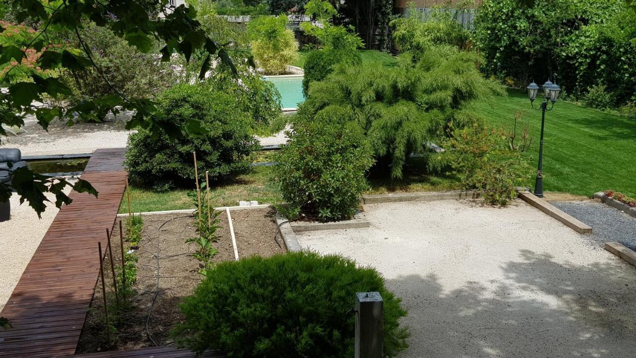 La Maison D Alys Cabannes Buitenkant foto